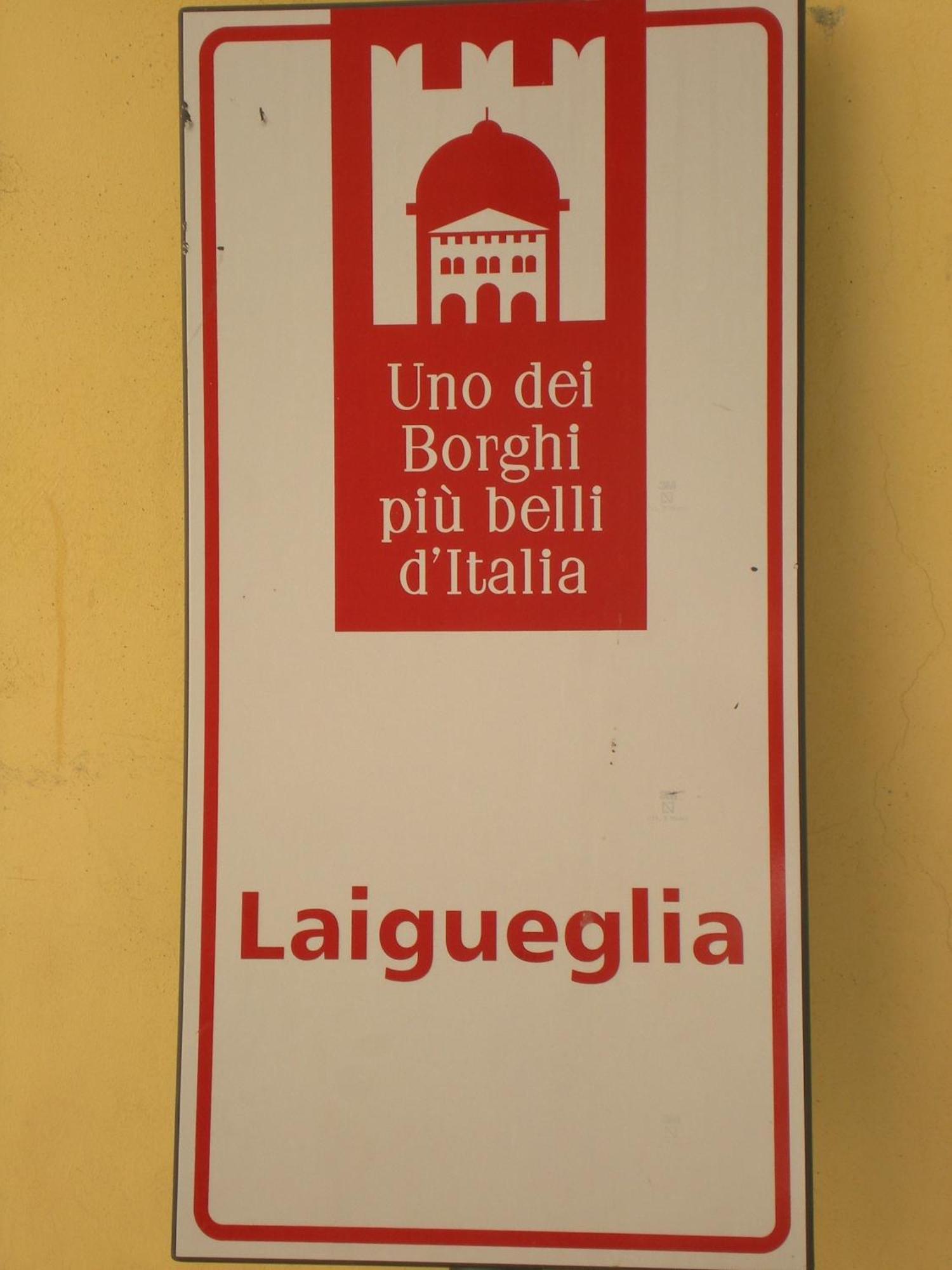Hotel Mambo Laigueglia Esterno foto