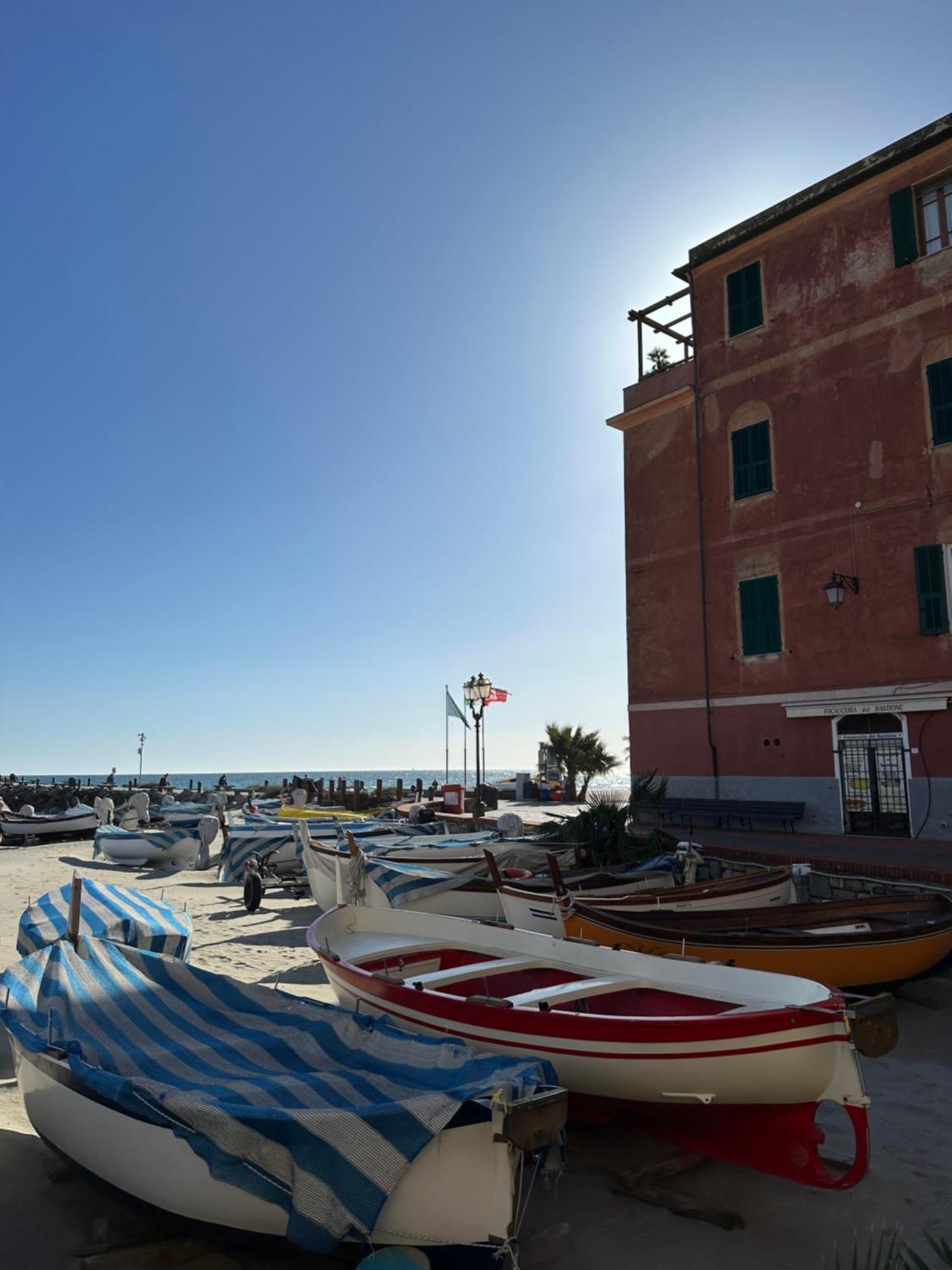 Hotel Mambo Laigueglia Esterno foto
