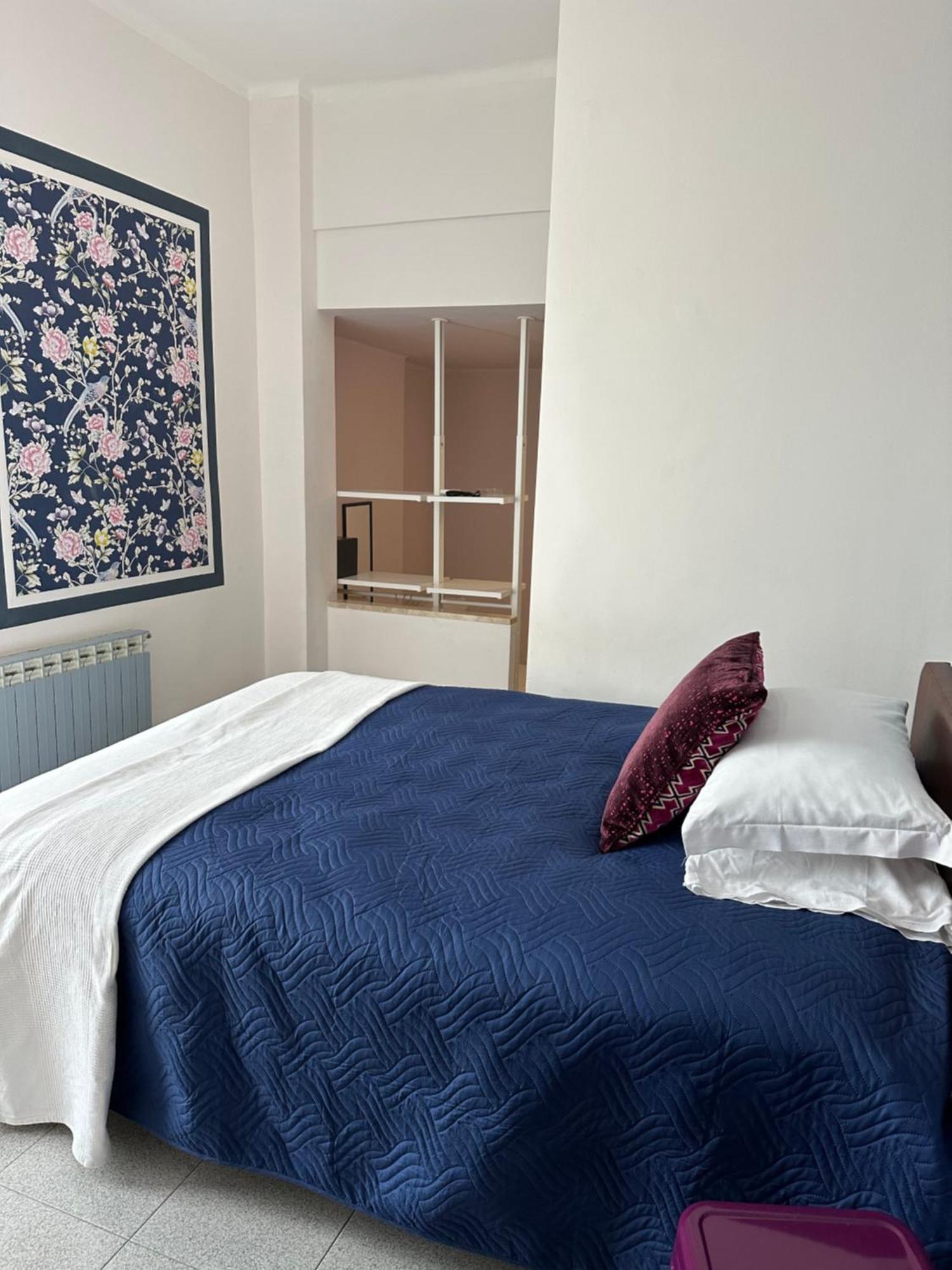 Hotel Mambo Laigueglia Esterno foto