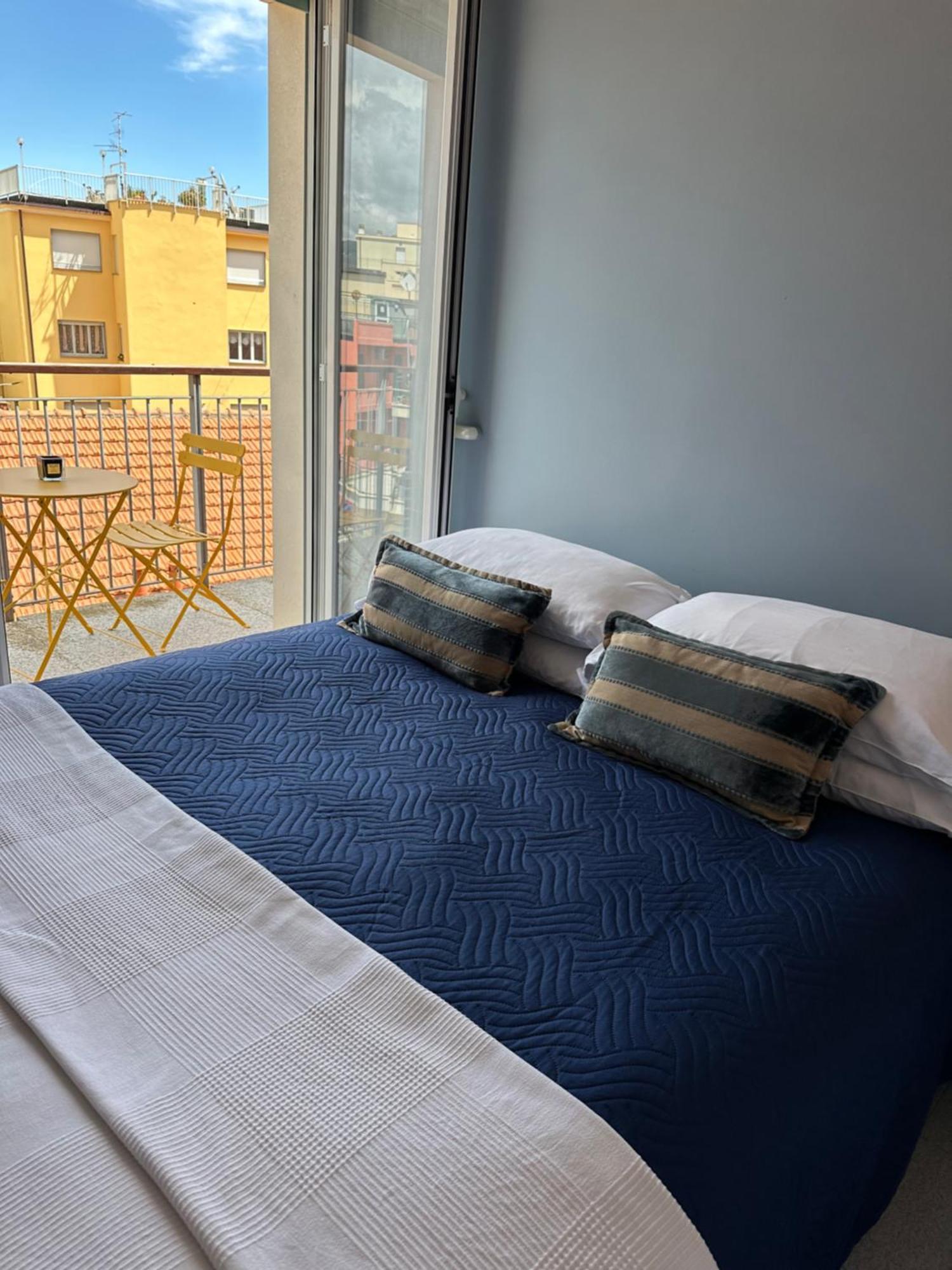 Hotel Mambo Laigueglia Esterno foto